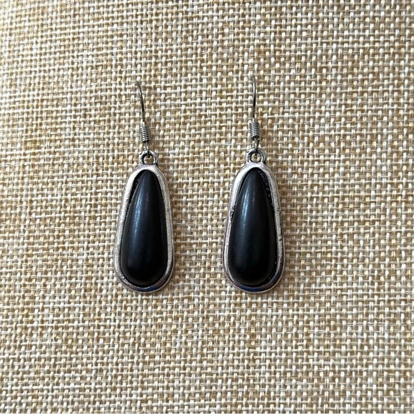 ⭐️ 5 for $25 Semi-precious Stone Teardrop Black & Silver Hoop Fashion Earrings - Picture 4 of 6
